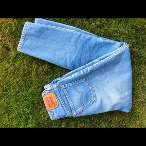 Levi’s Tapered Leg Boyfriend Fit Jean